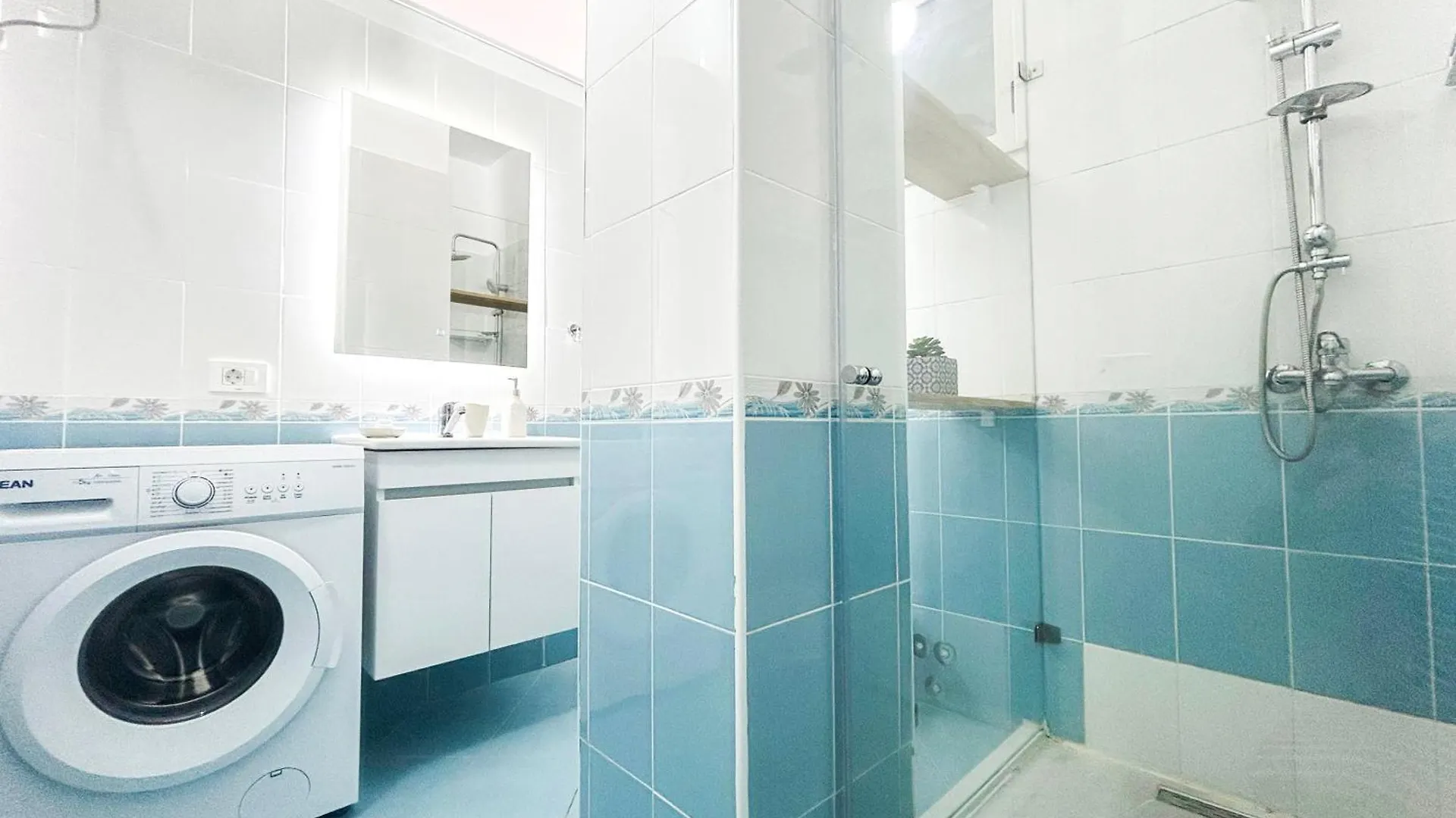 Top Sea View Apartment ドゥラス 0*,