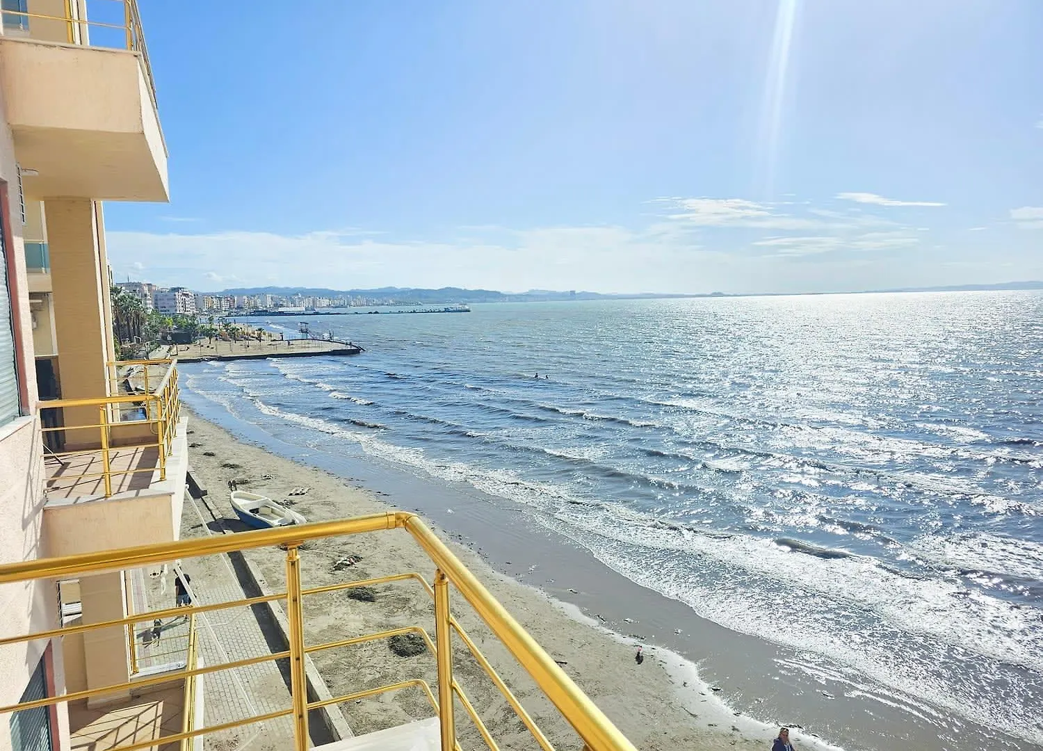 Top Sea View Apartment ドゥラス