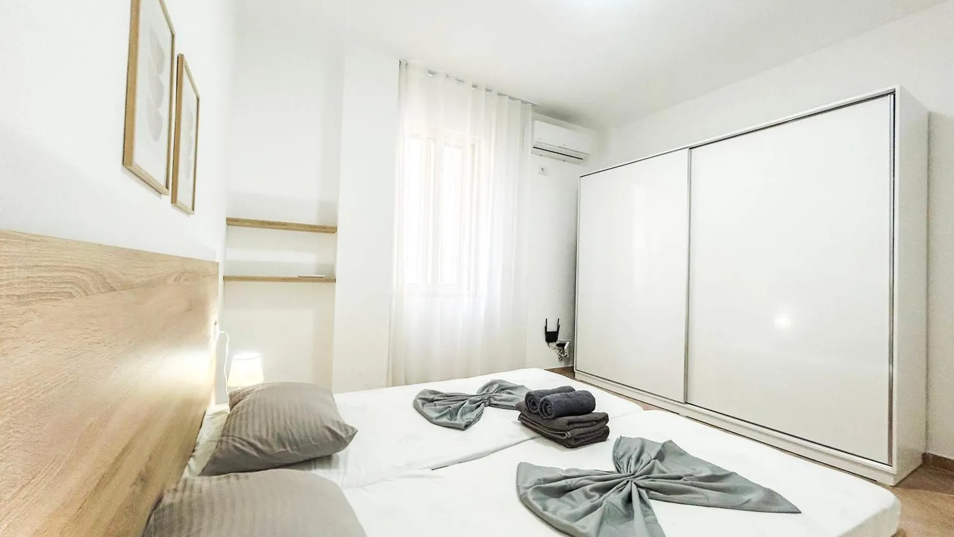 Top Sea View Apartment ドゥラス